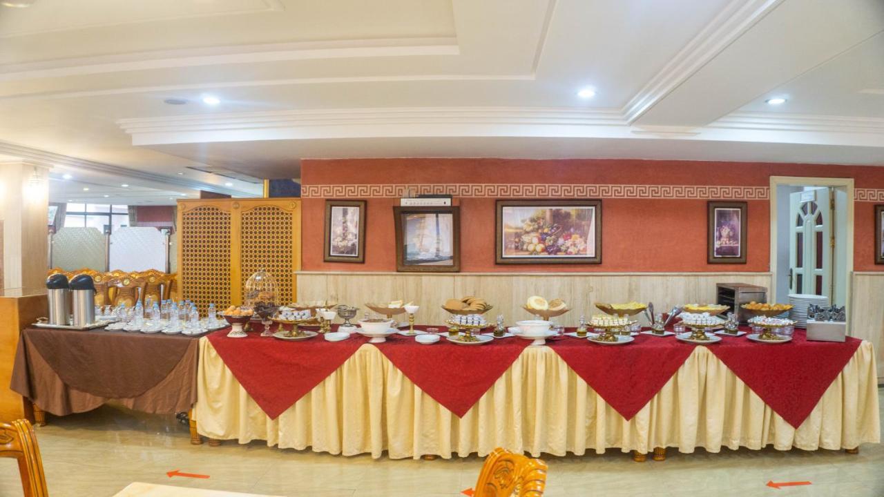 Hotel Atenas เทโทอัน ภายนอก รูปภาพ